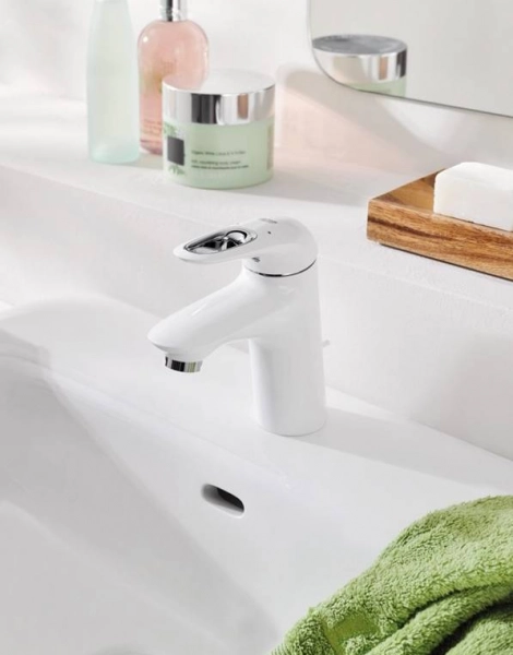 Смеситель для раковины Grohe Eurostyle Белая луна (33558LS3)