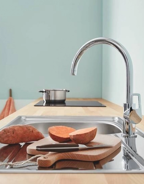 Смеситель для кухонной мойки Grohe BauLoop с высоким C-образным изливом, хром (31232001)