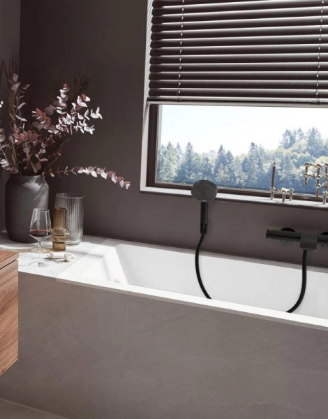 Смеситель Hansgrohe Vivenis для ванны с душем, матовый черный (75420670)